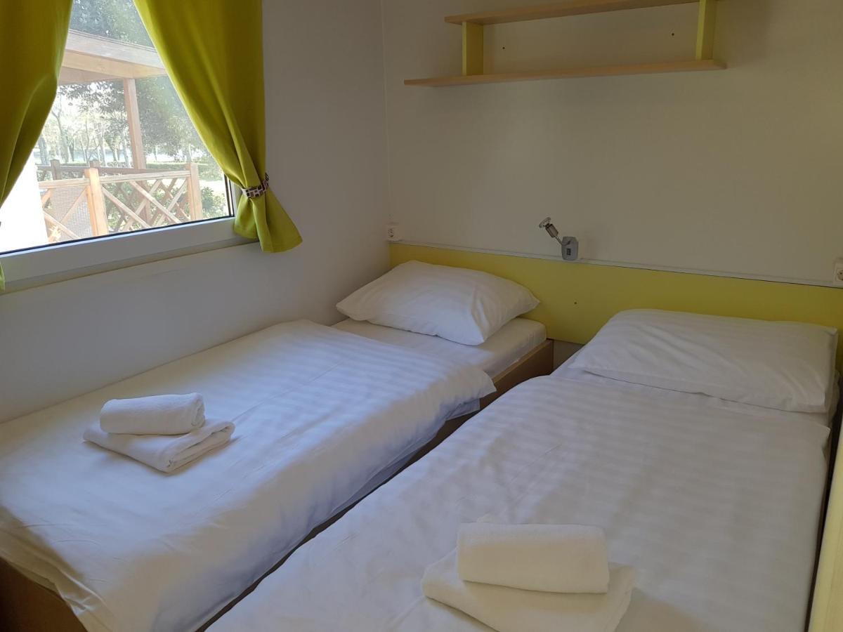 Naturist Mobile Homes Eden In Fkk Ulika ポレッチ エクステリア 写真